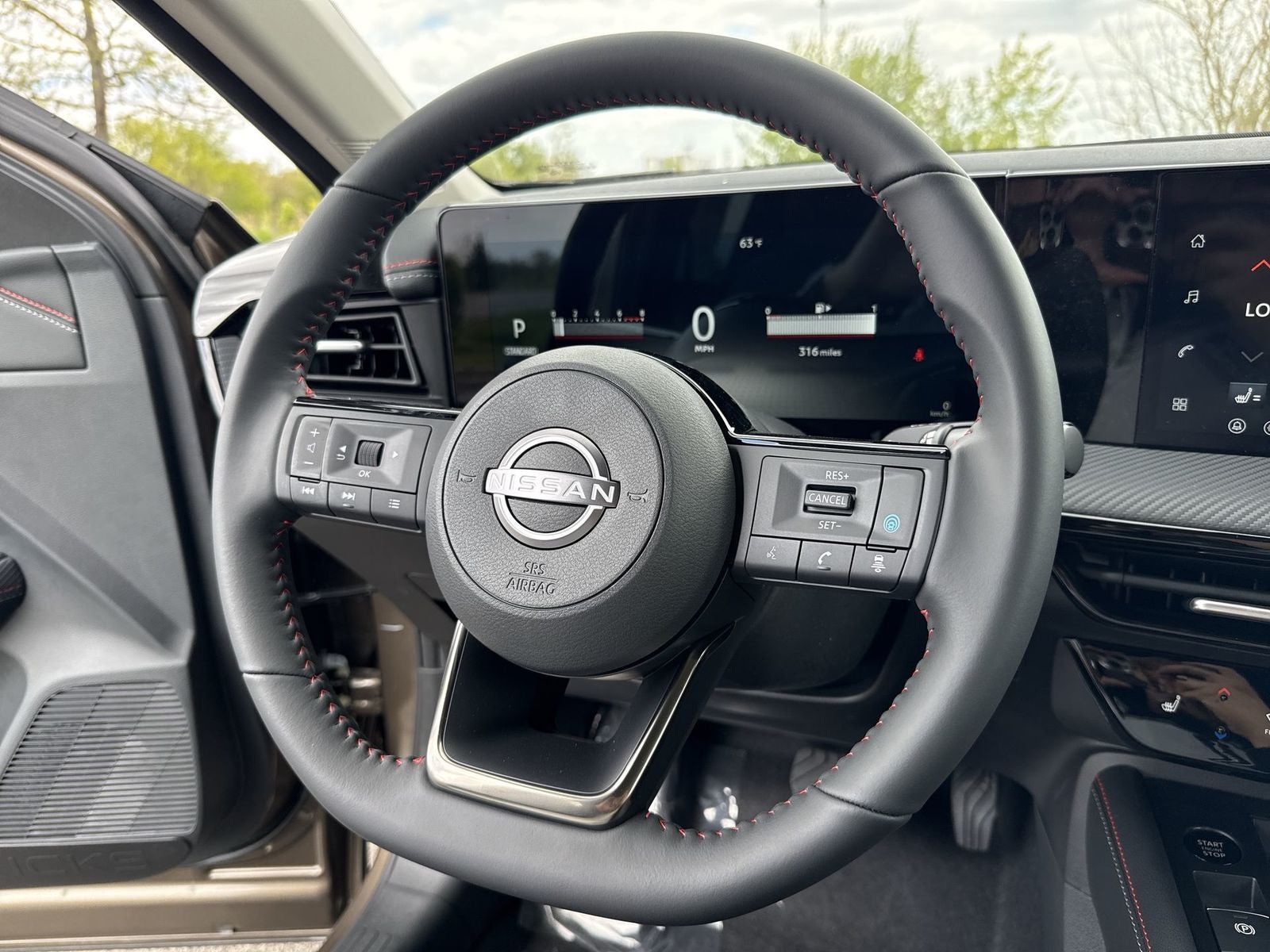 2026 Nissan Kicks SR AWD Cold Weather Package