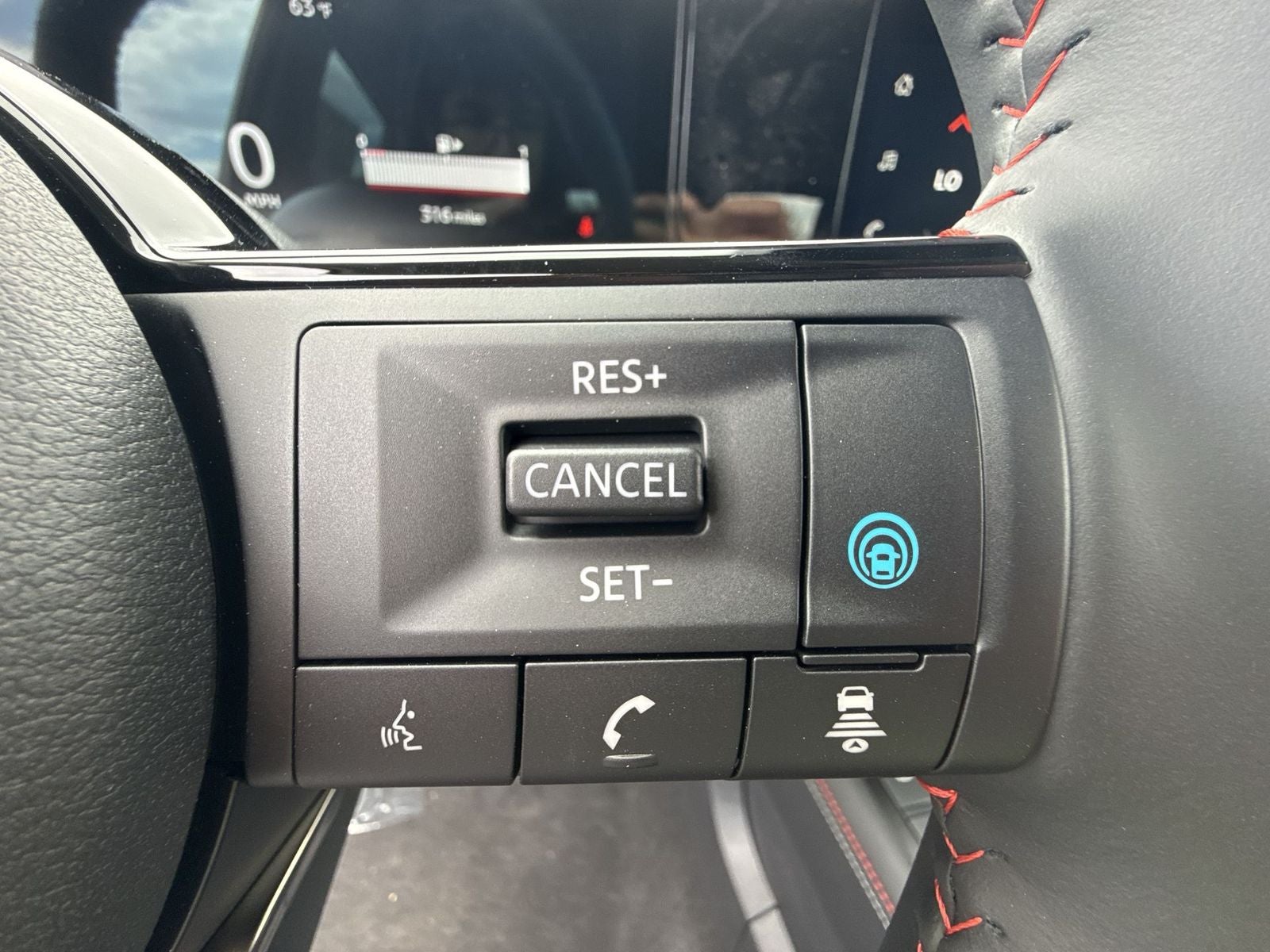2026 Nissan Kicks SR AWD Cold Weather Package