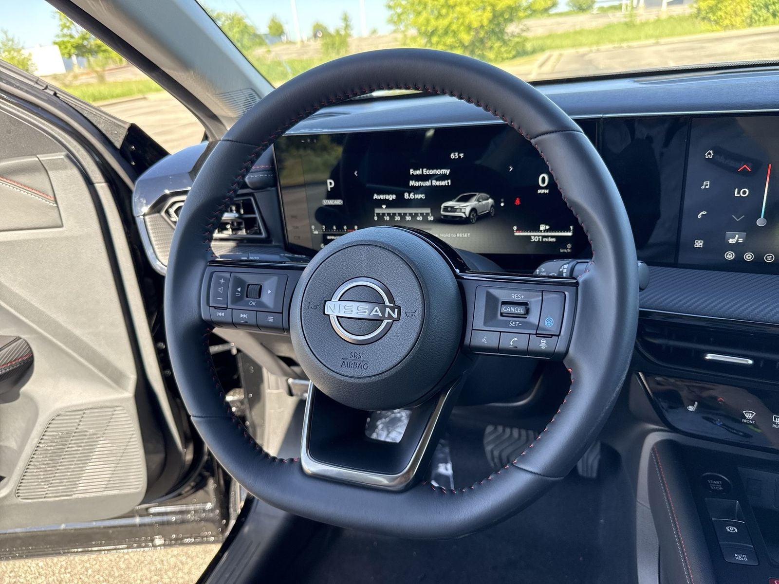 2026 Nissan Kicks SR AWD Cold Weather Package