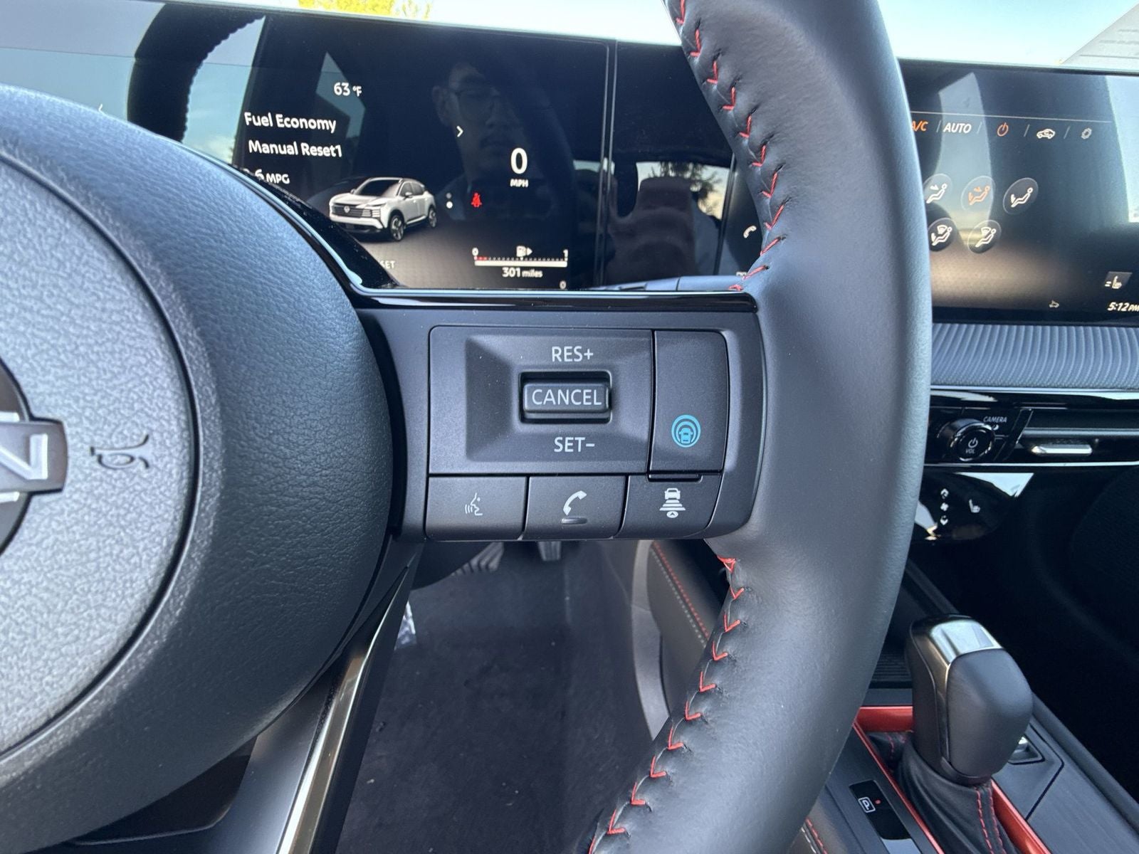 2026 Nissan Kicks SR AWD Cold Weather Package