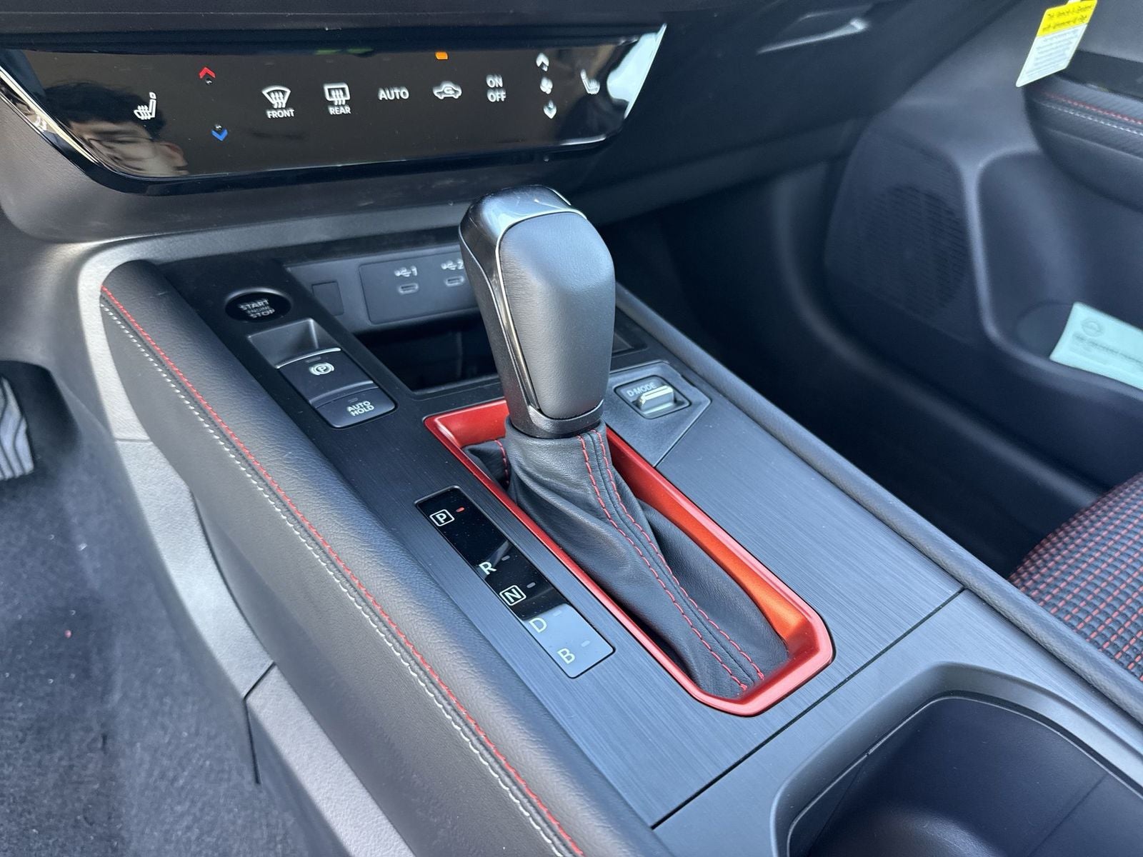 2026 Nissan Kicks SR AWD Cold Weather Package