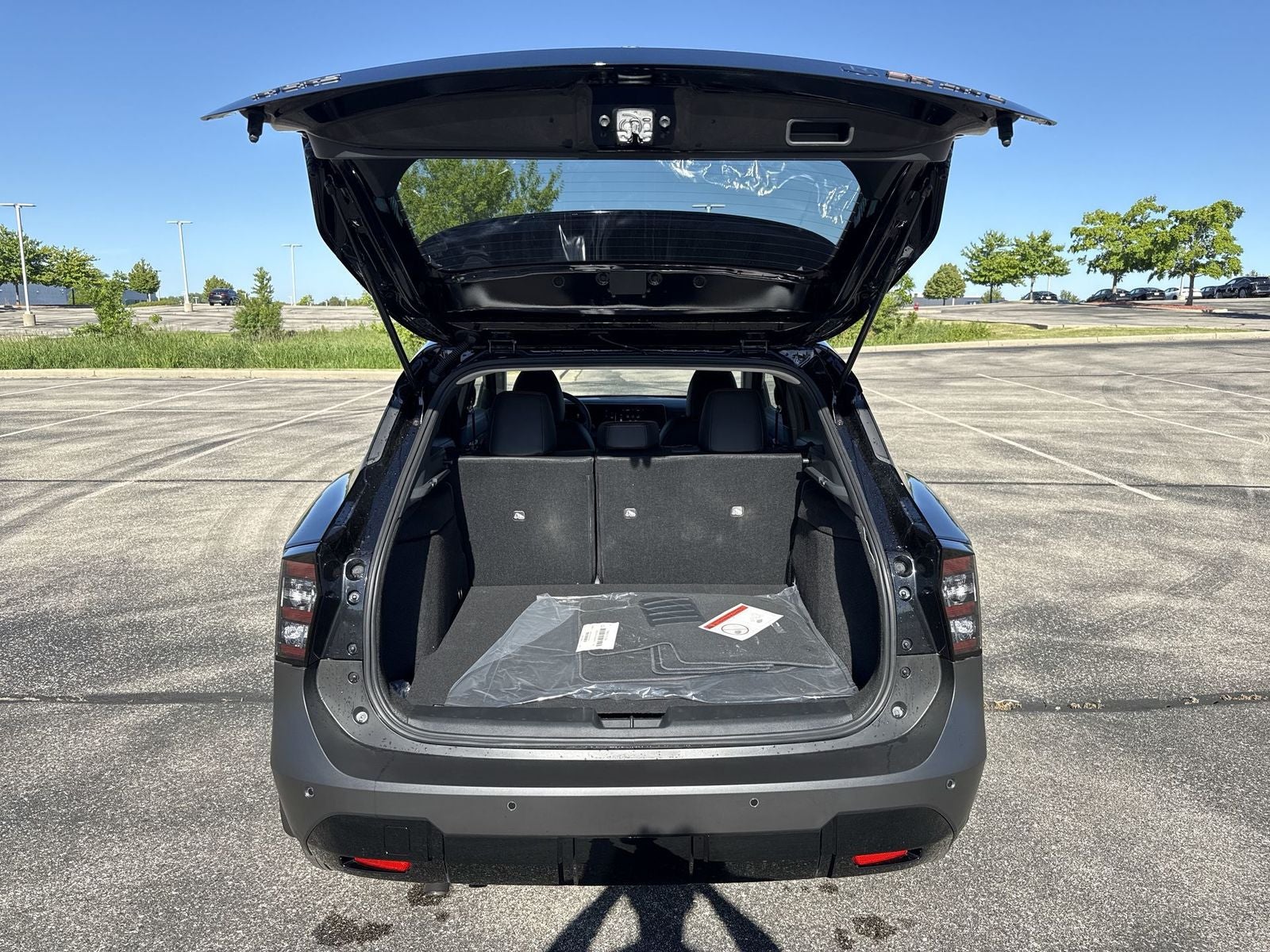 2026 Nissan Kicks SR AWD Cold Weather Package