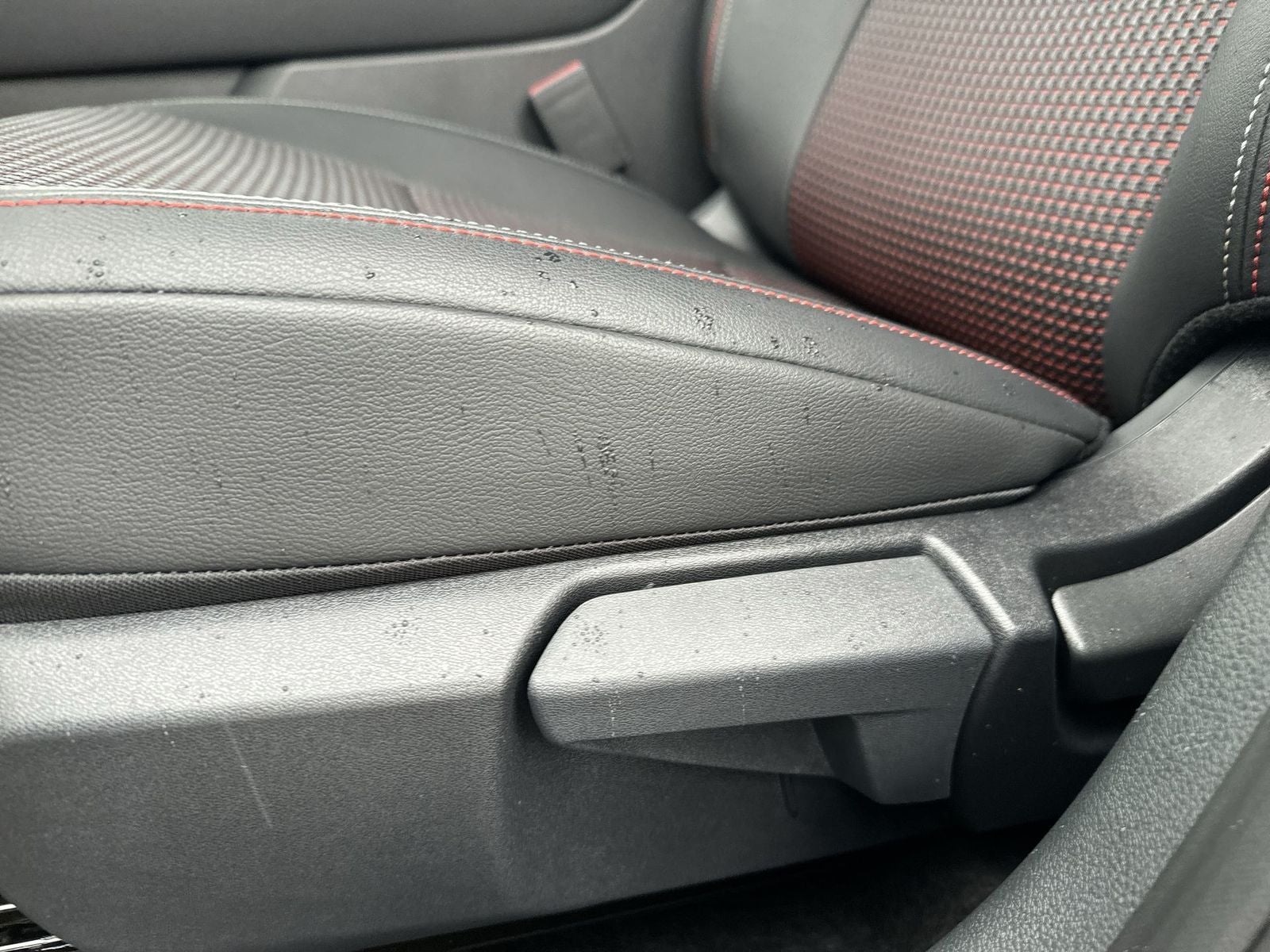 2026 Nissan Kicks SR AWD Cold Weather Package