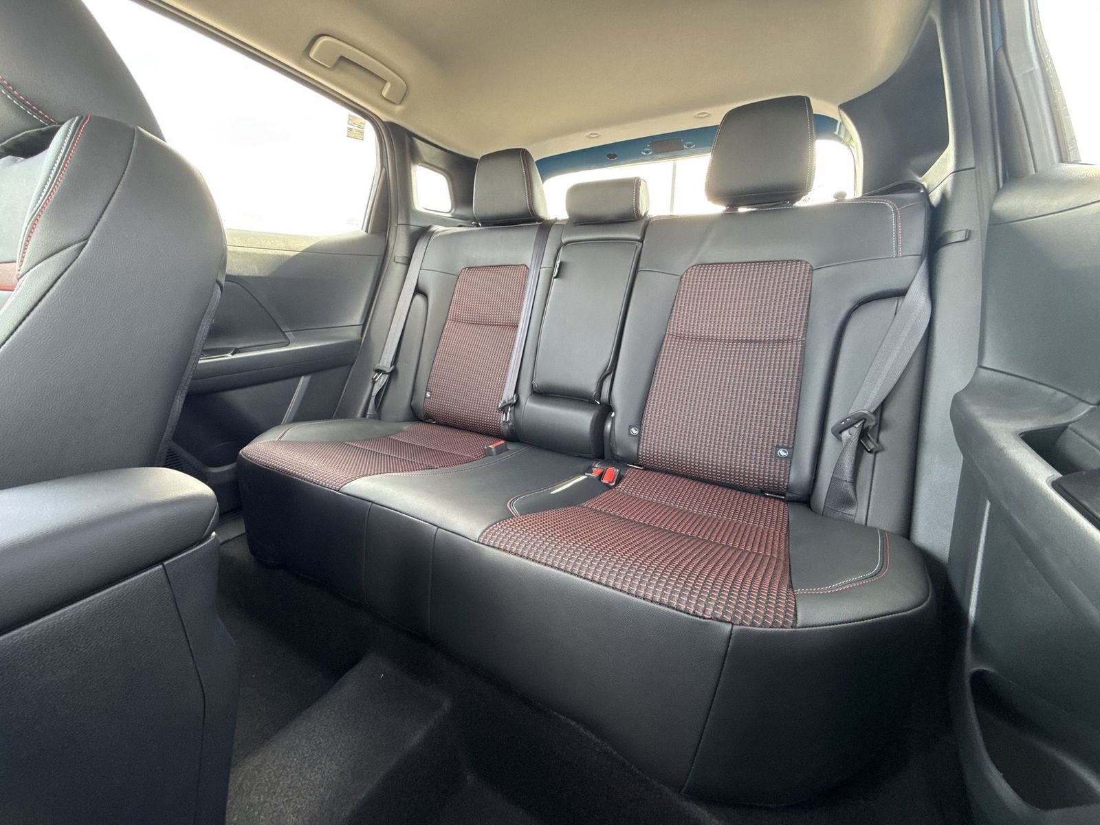 2026 Nissan Kicks SR AWD Cold Weather Package
