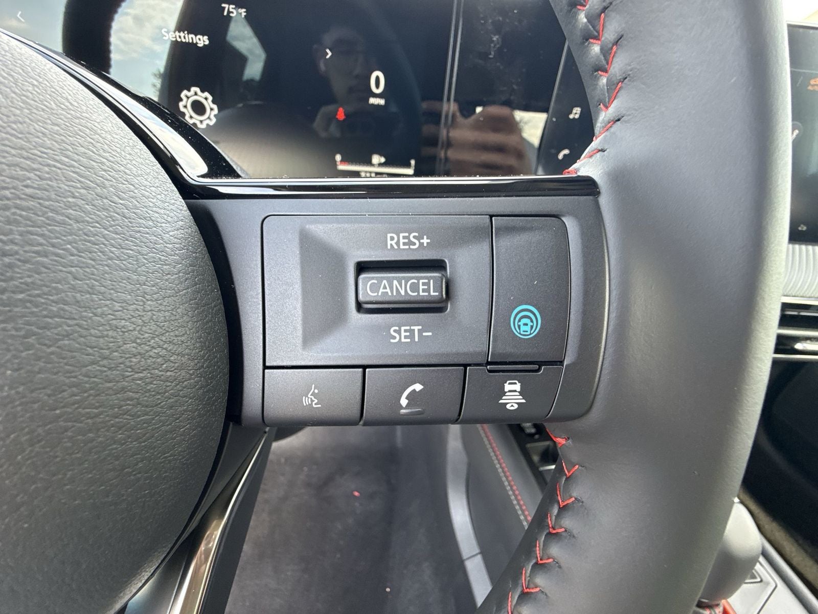 2026 Nissan Kicks SR AWD Cold Weather Package