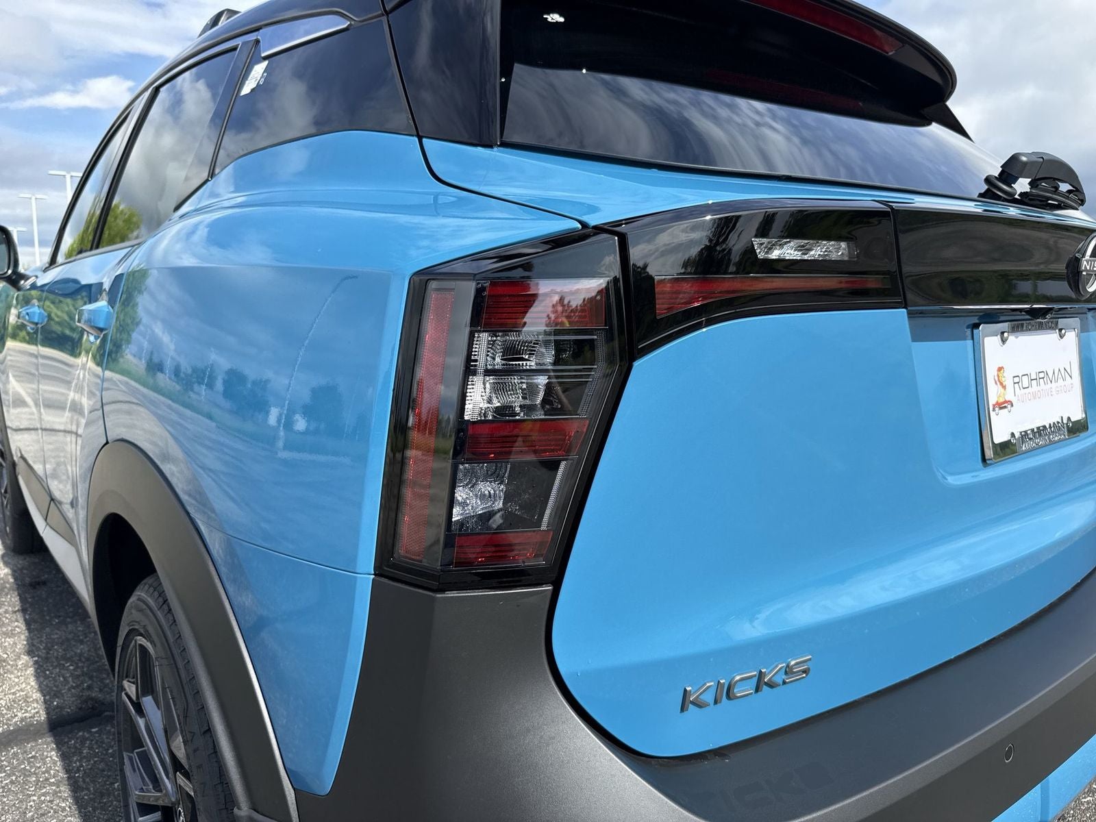 2026 Nissan Kicks SR AWD Cold Weather Package
