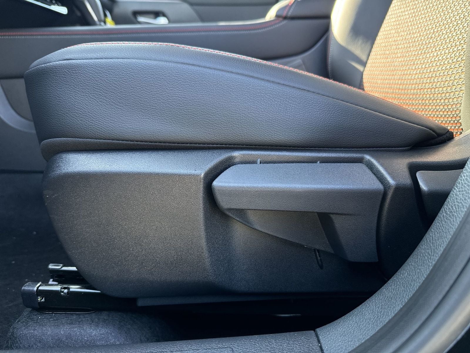 2026 Nissan Kicks SR AWD Cold Weather Package