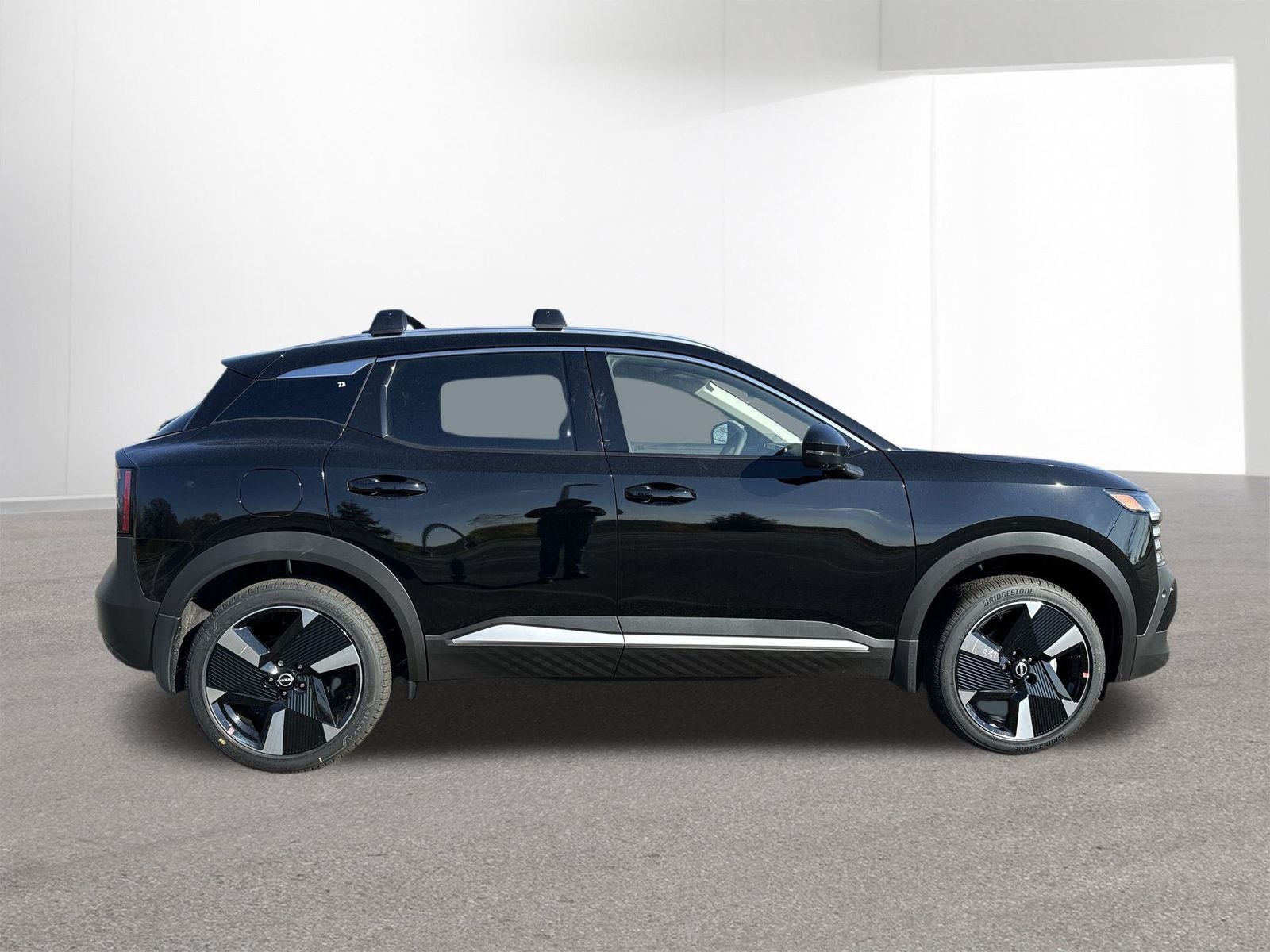 2026 Nissan Kicks SR AWD Cold Weather Package