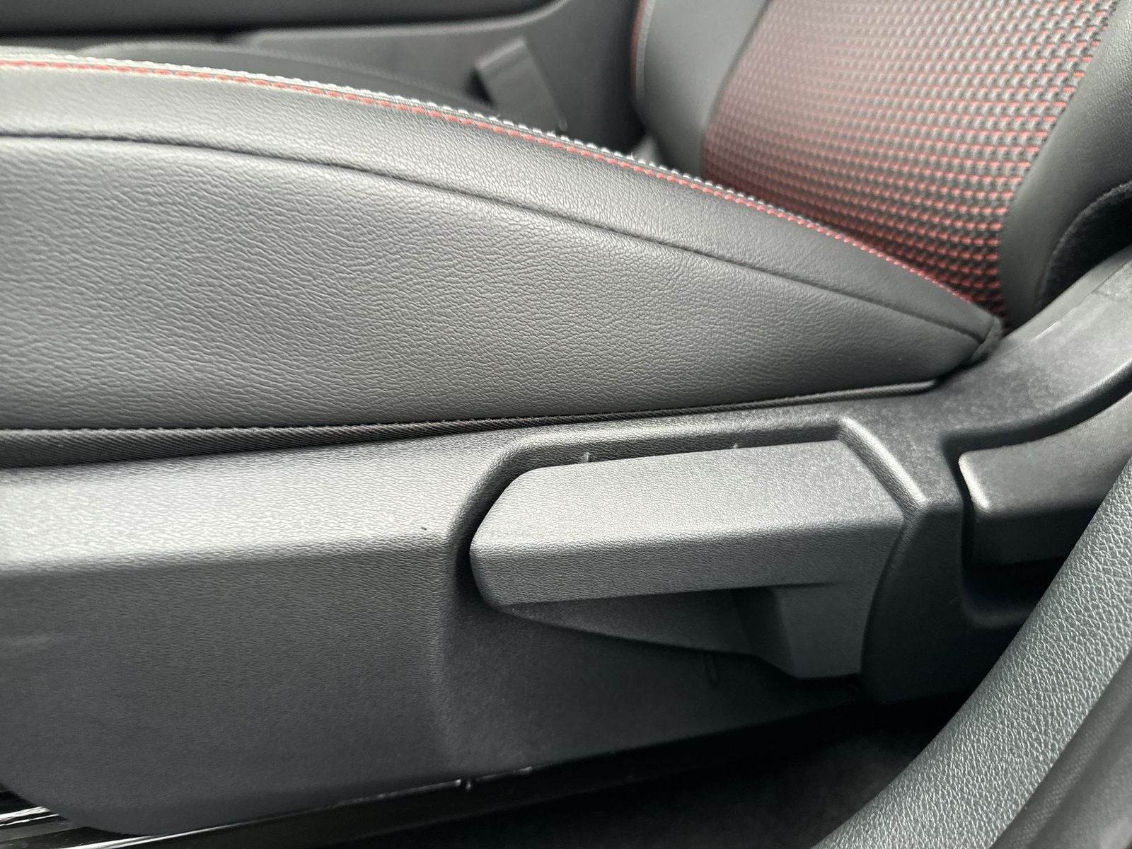 2026 Nissan Kicks SR AWD All Weather Package