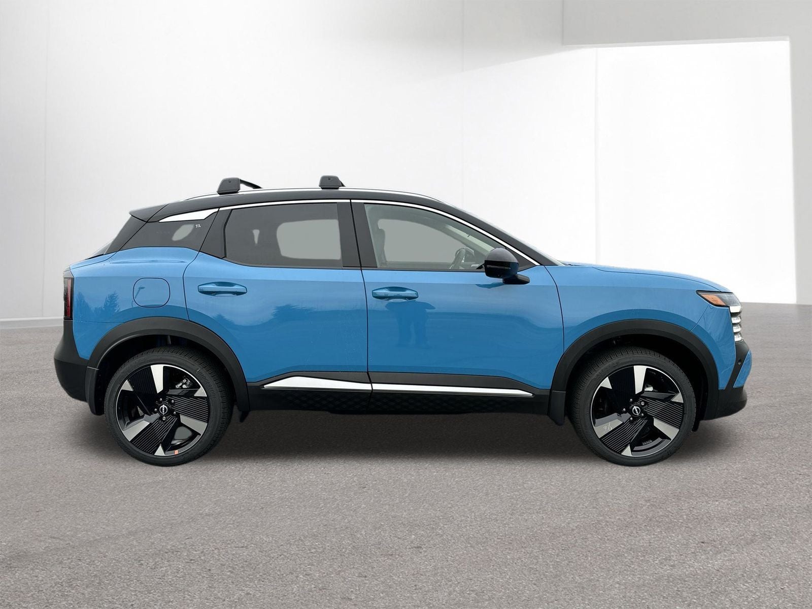 2026 Nissan Kicks SR AWD All Weather Package