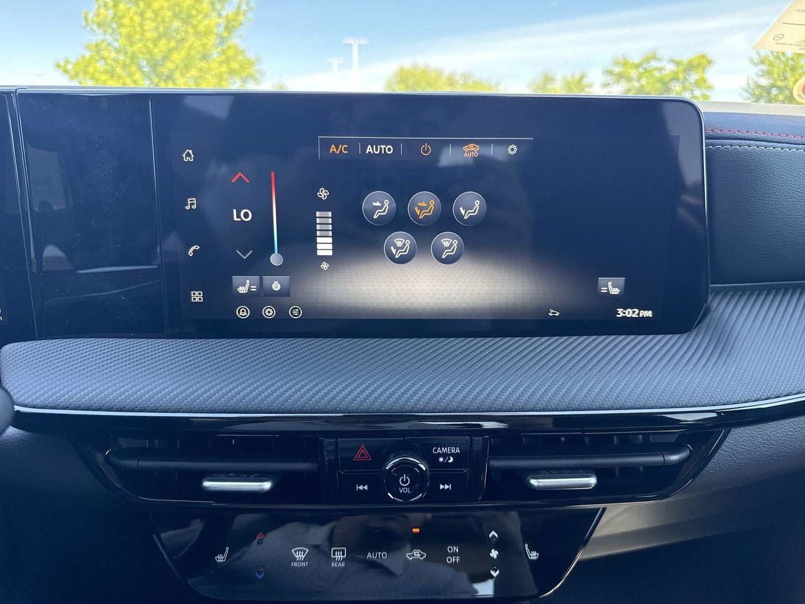 2026 Nissan Kicks SR AWD Premium Package