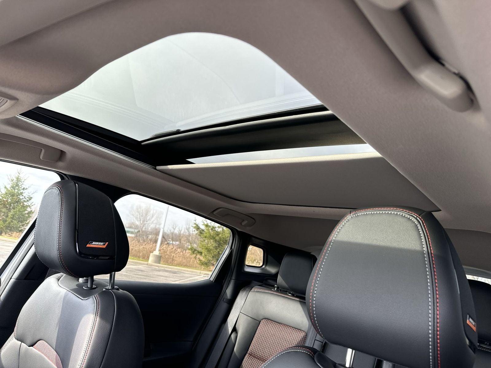 2026 Nissan Kicks SR AWD Premium Package