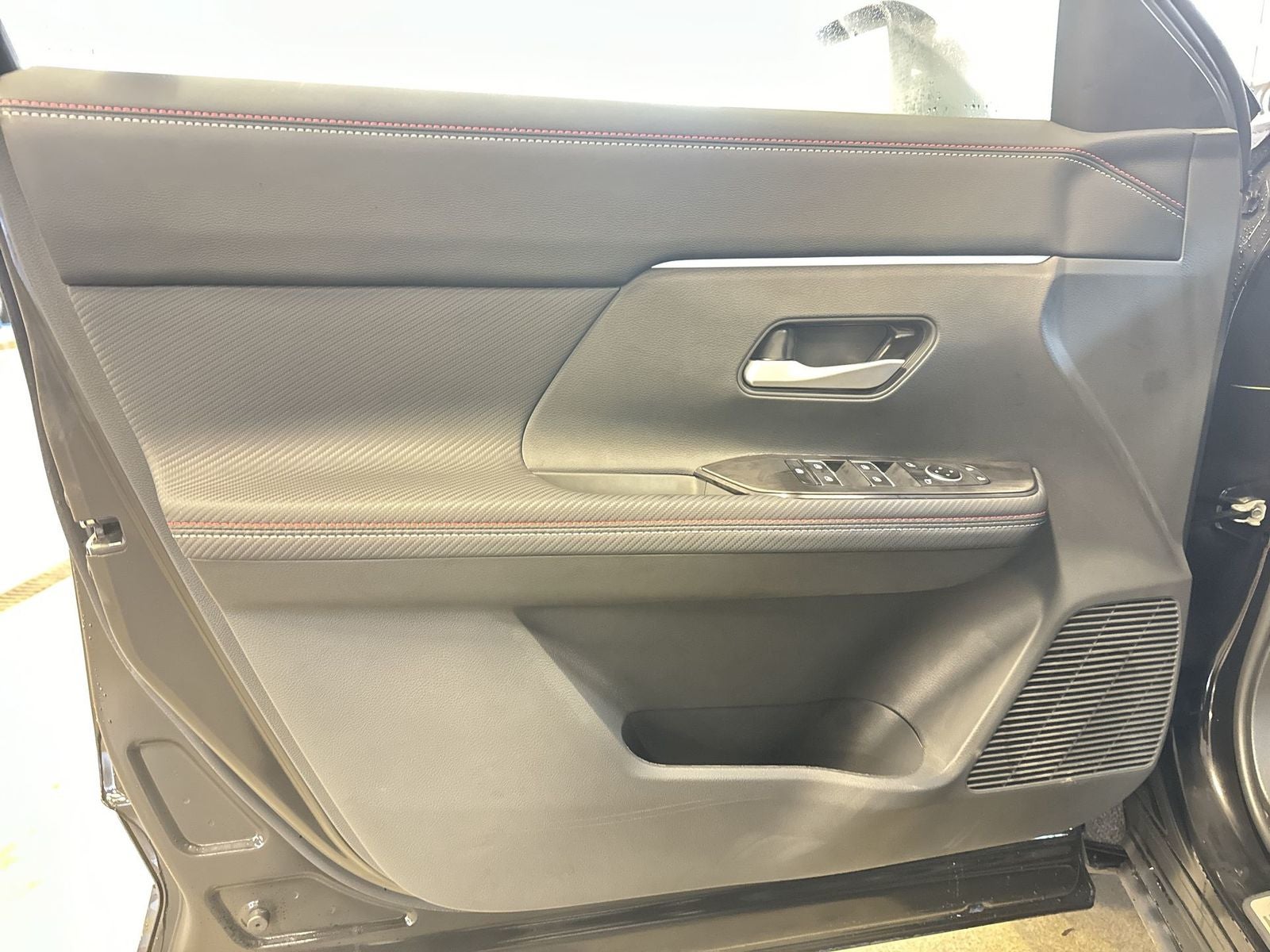 2026 Nissan Kicks SR AWD Premium Package