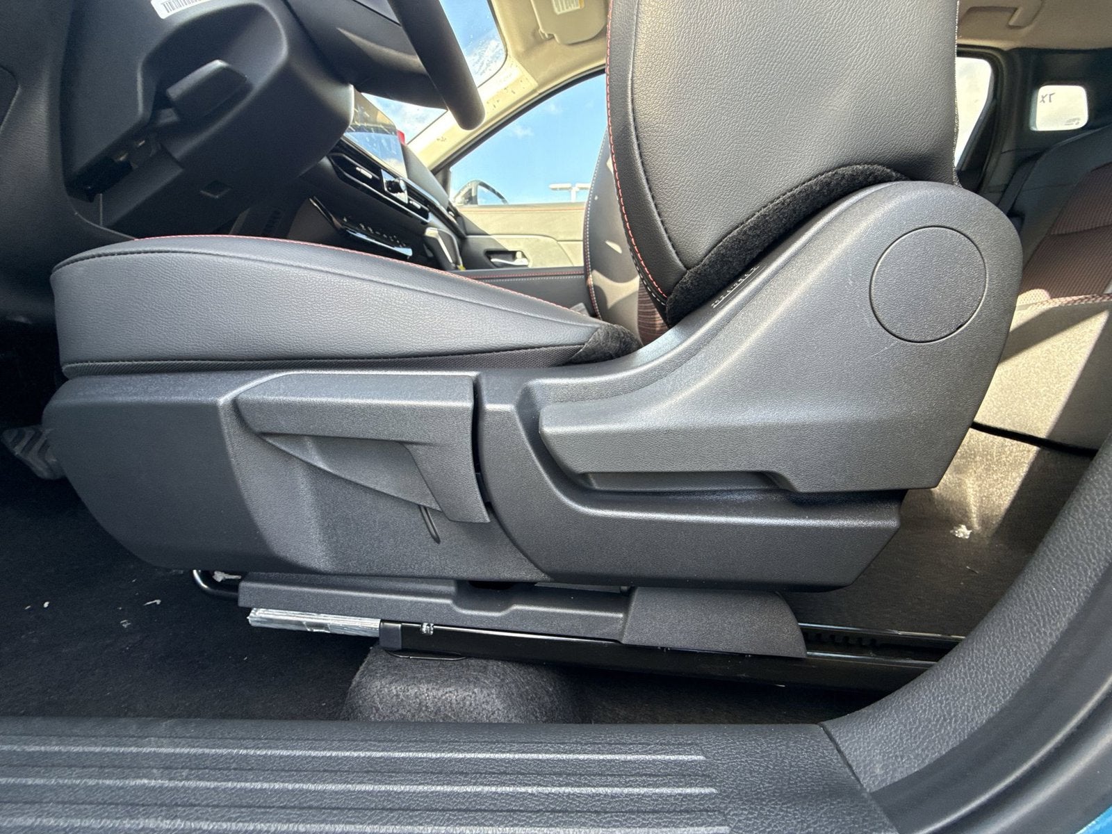 2027 Nissan Kicks SR AWD