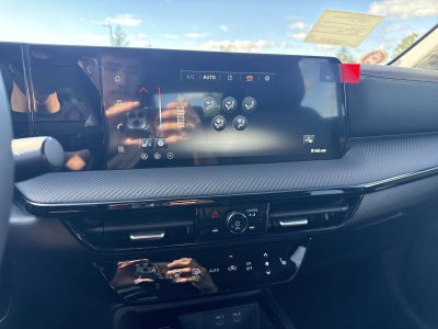 2027 Nissan Kicks SR AWD