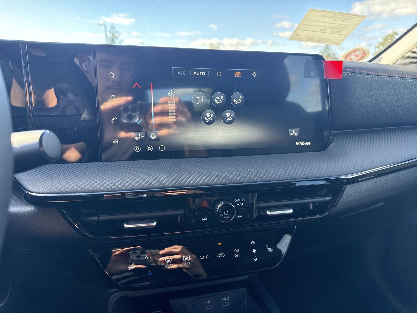 2027 Nissan Kicks SR AWD