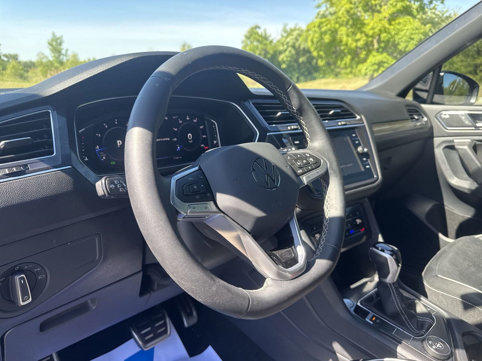 2023 Volkswagen Tiguan 2.0T SEL R-Line