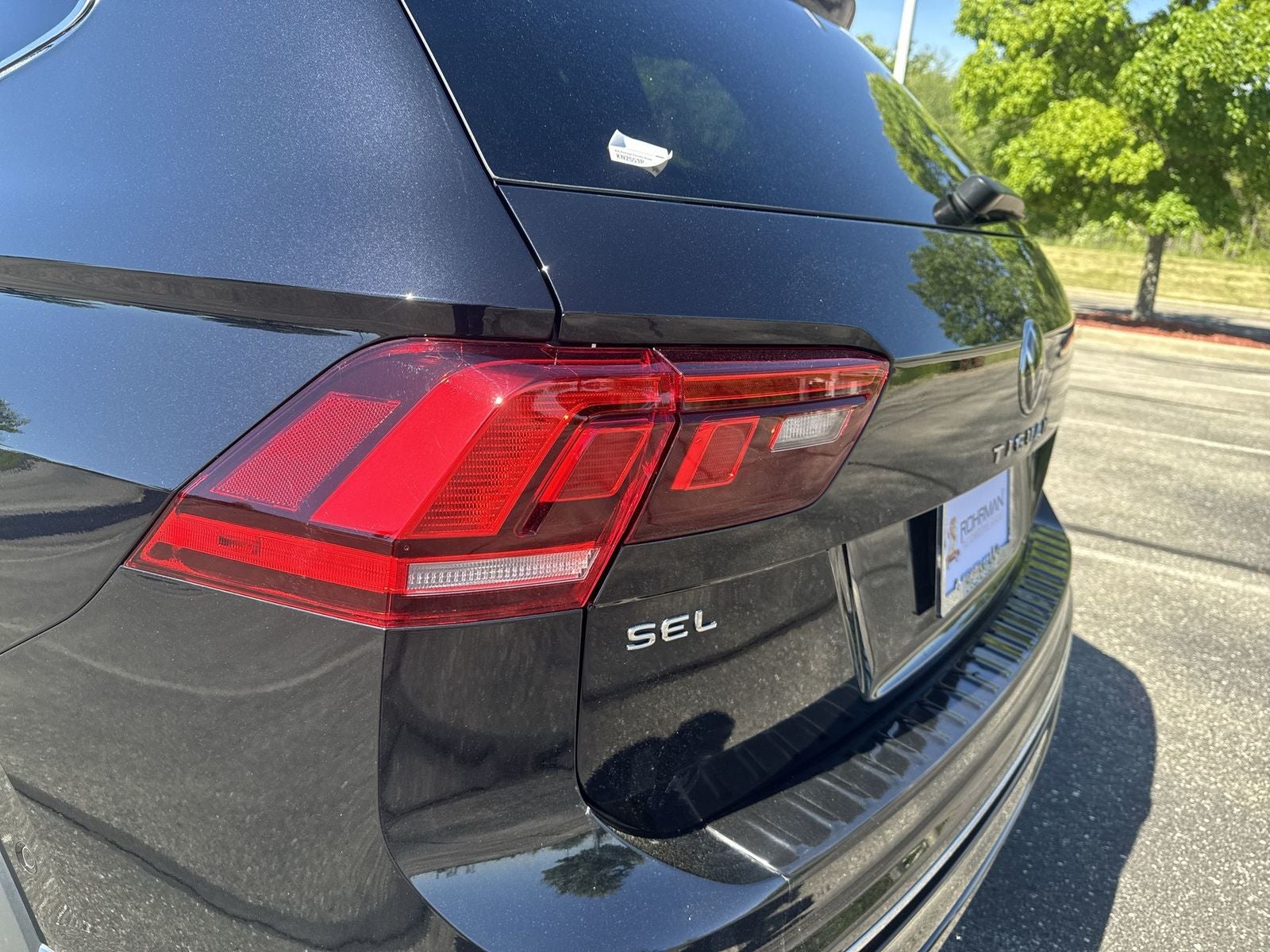 2023 Volkswagen Tiguan 2.0T SEL R-Line