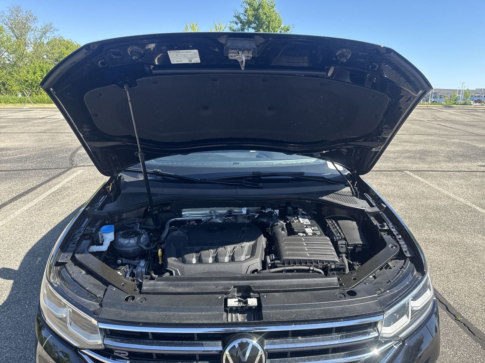2023 Volkswagen Tiguan 2.0T SEL R-Line
