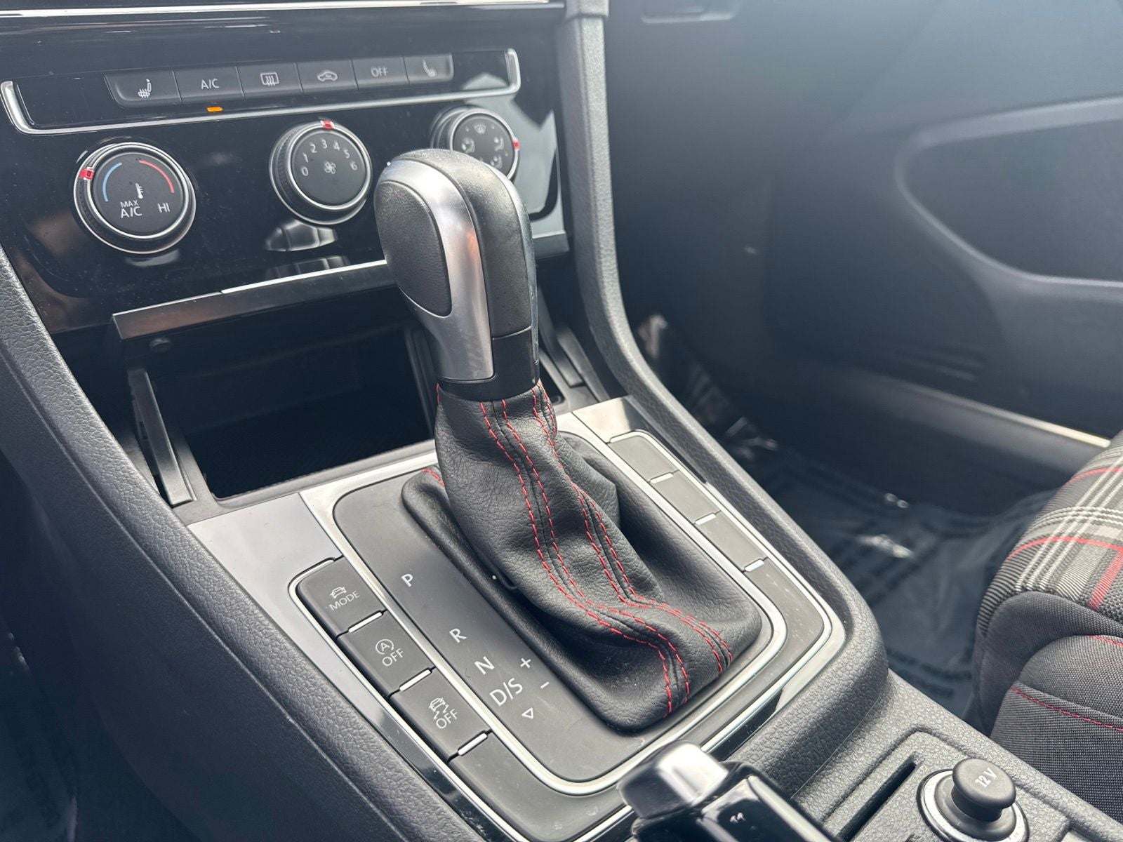 2020 Volkswagen Golf GTI 2.0T S