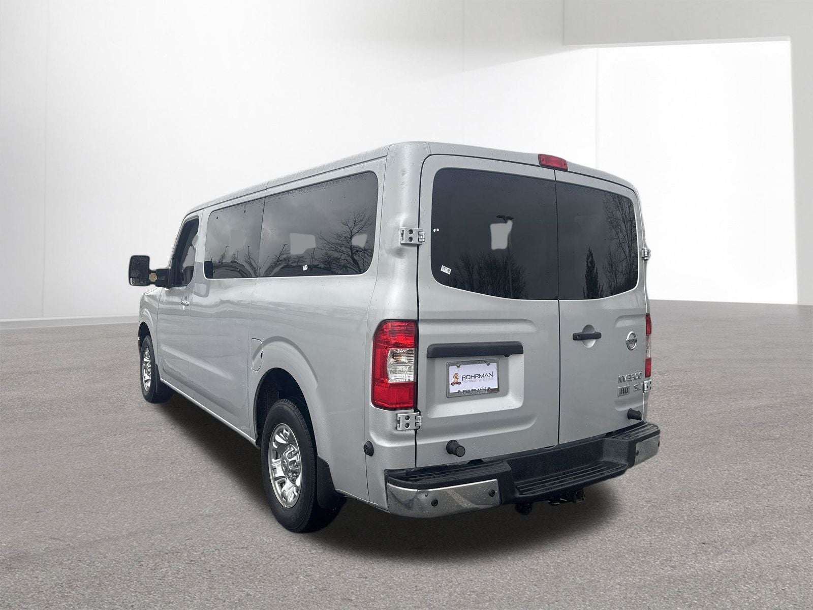 2016 Nissan NV Passenger SL