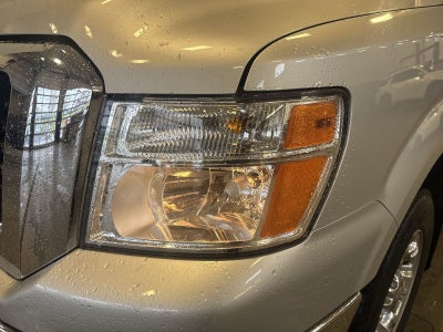 2016 Nissan NV Passenger SL