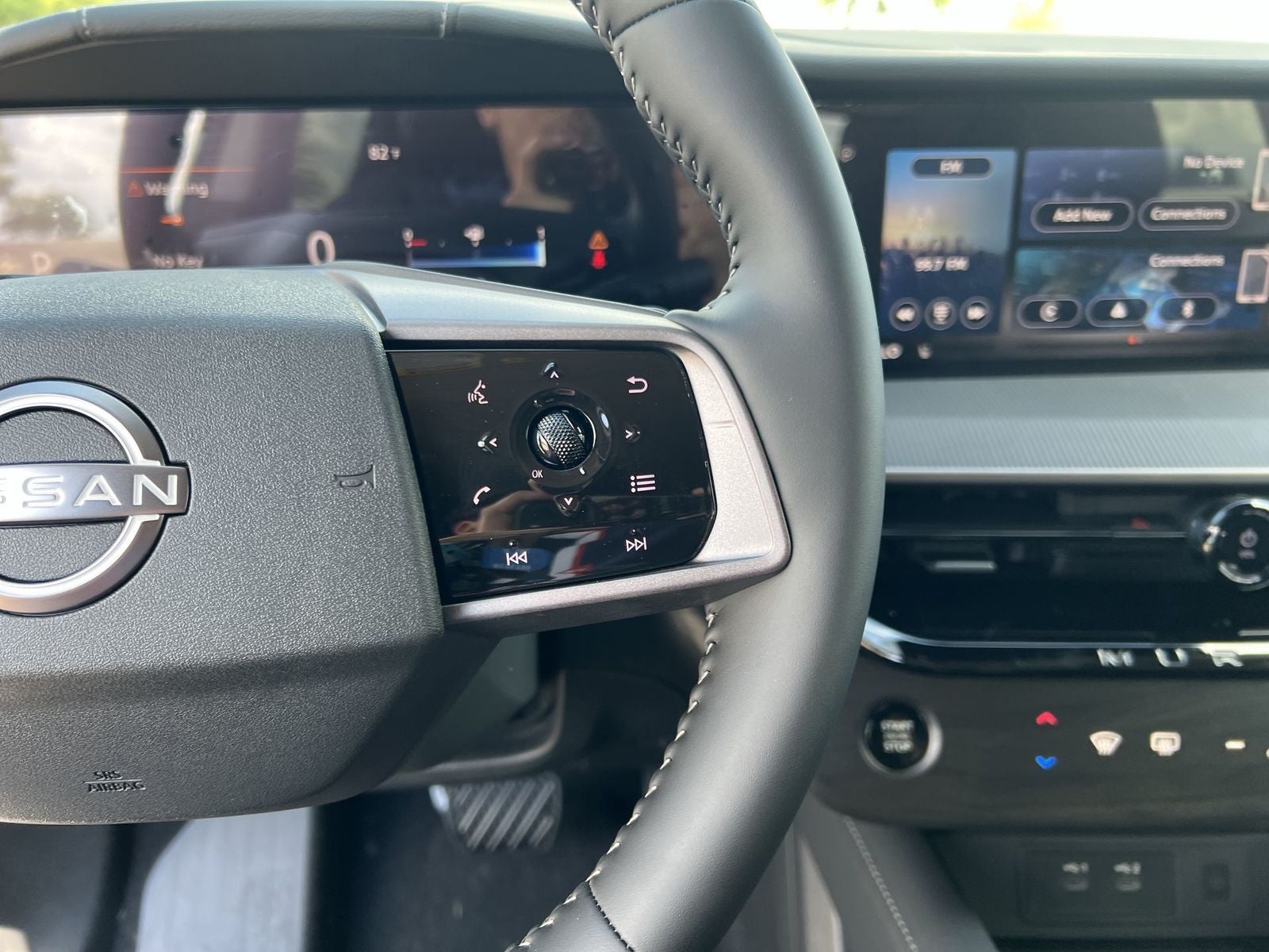 2025 Nissan Murano SV