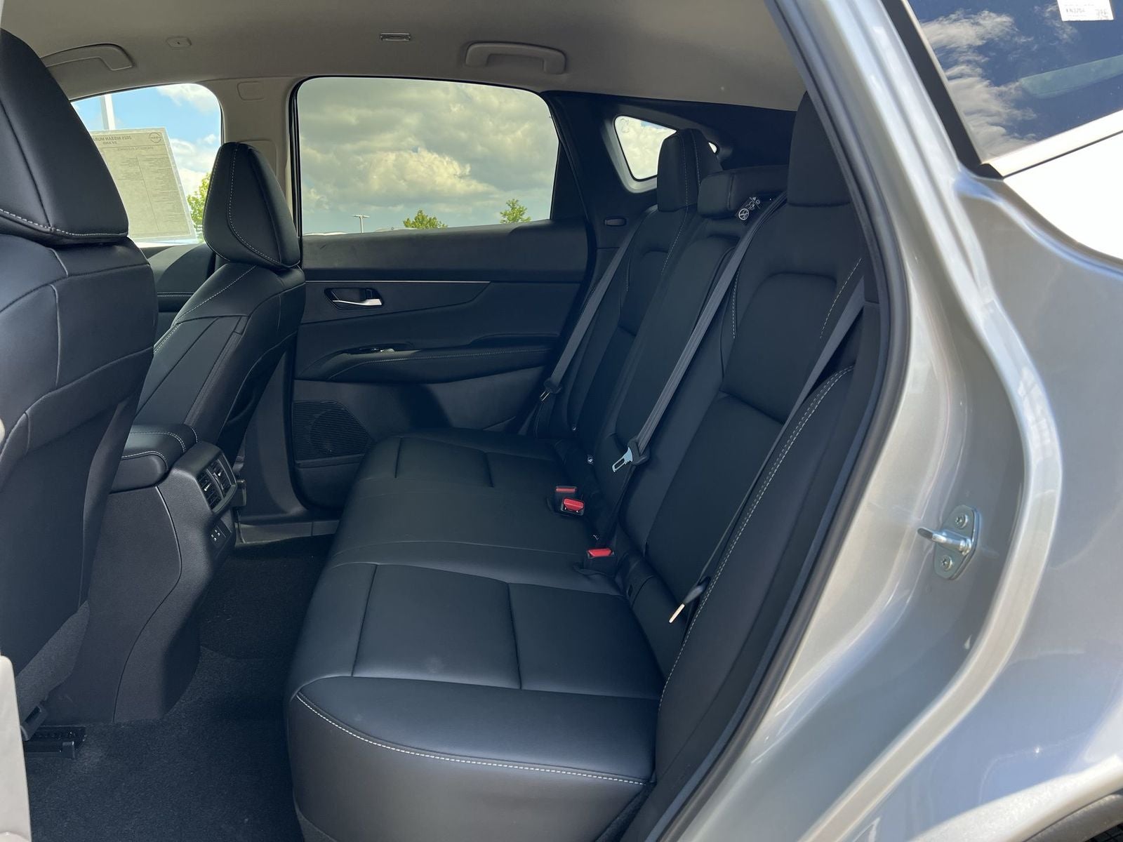 2025 Nissan Murano SV