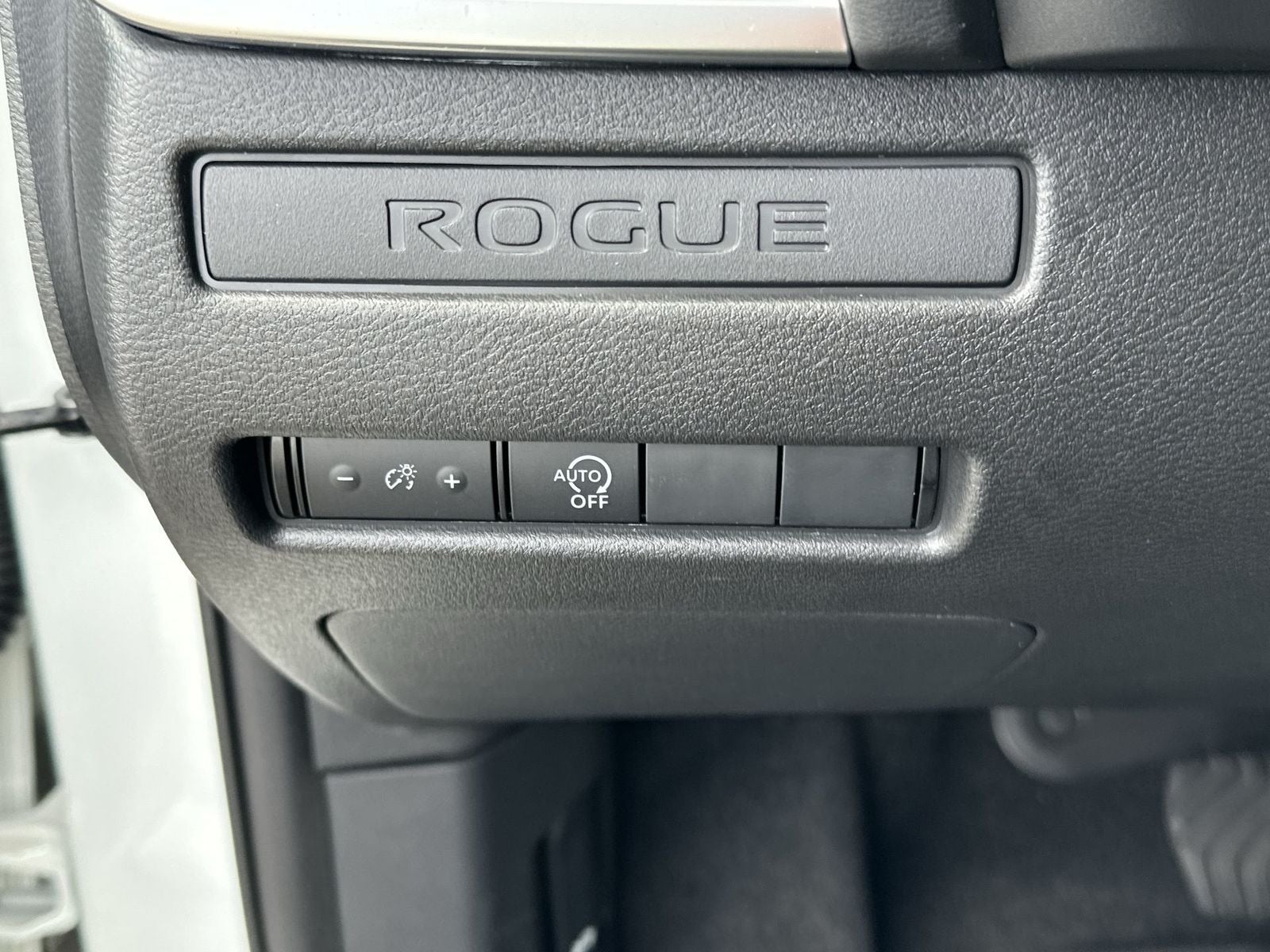 2025 Nissan Rogue S
