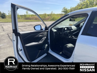2025 Nissan Rogue SV
