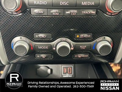 2020 Nissan Pathfinder SL Premium Package