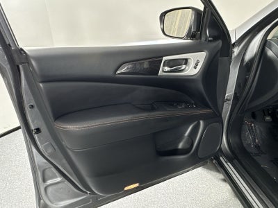 2020 Nissan Pathfinder SL Premium Package