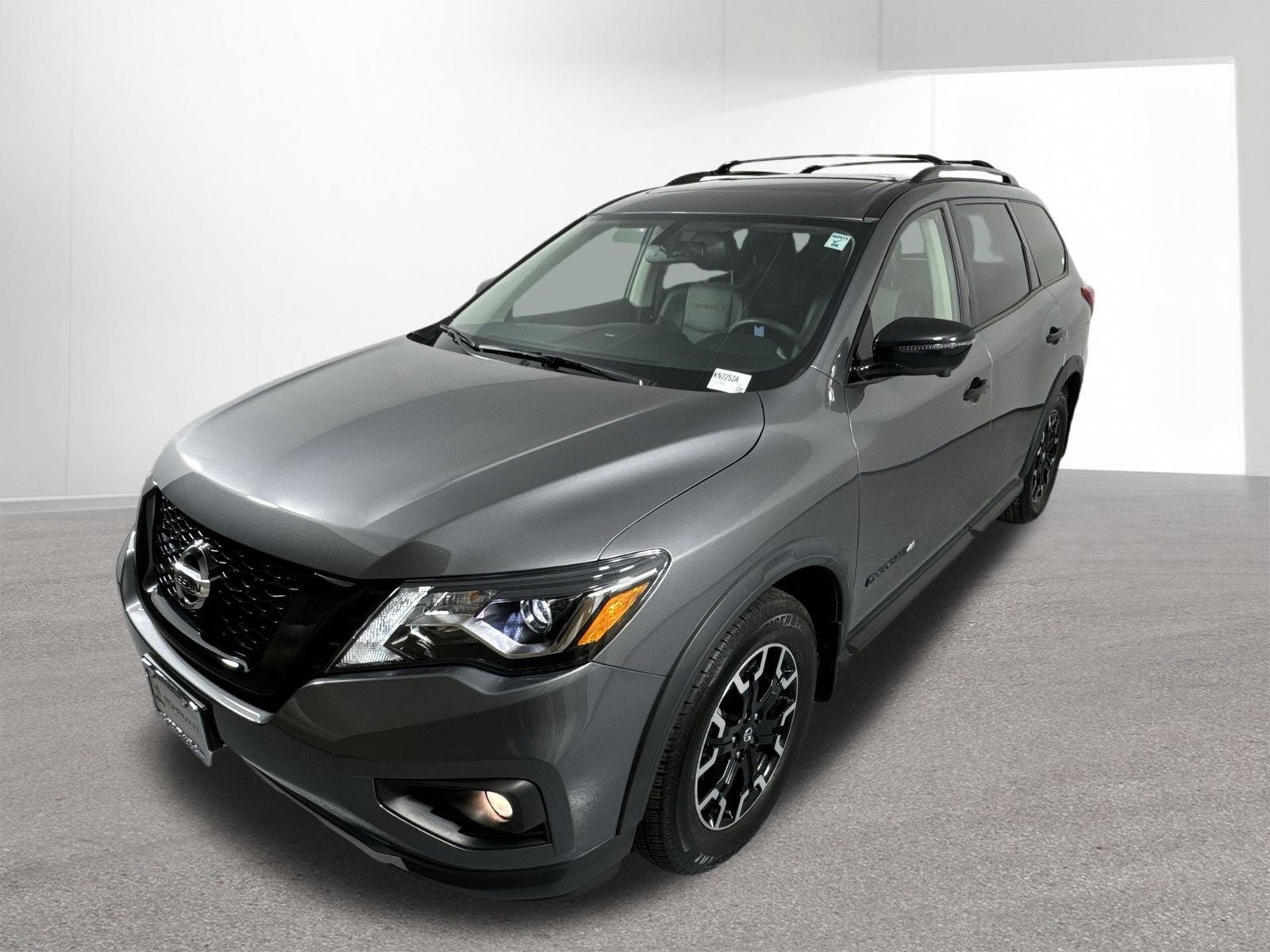 2020 Nissan Pathfinder SL Premium Package