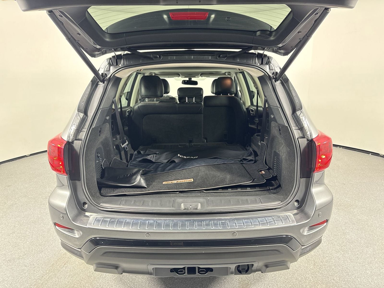 2020 Nissan Pathfinder SL Premium Package