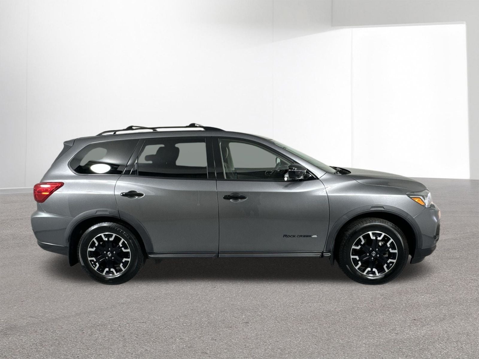 2020 Nissan Pathfinder SL Premium Package