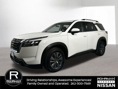 2025 Nissan Pathfinder SV