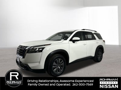 2025 Nissan Pathfinder SV