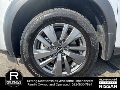 2025 Nissan Pathfinder SV 4WD