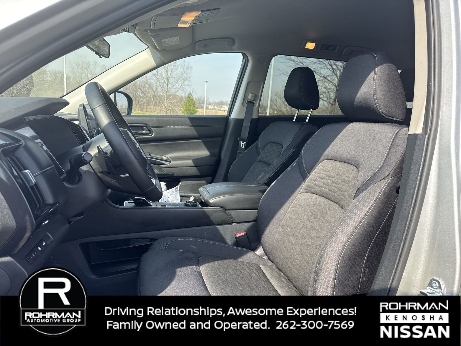 2025 Nissan Pathfinder SV 4WD