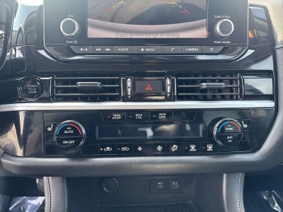 2025 Nissan Pathfinder SV 4WD