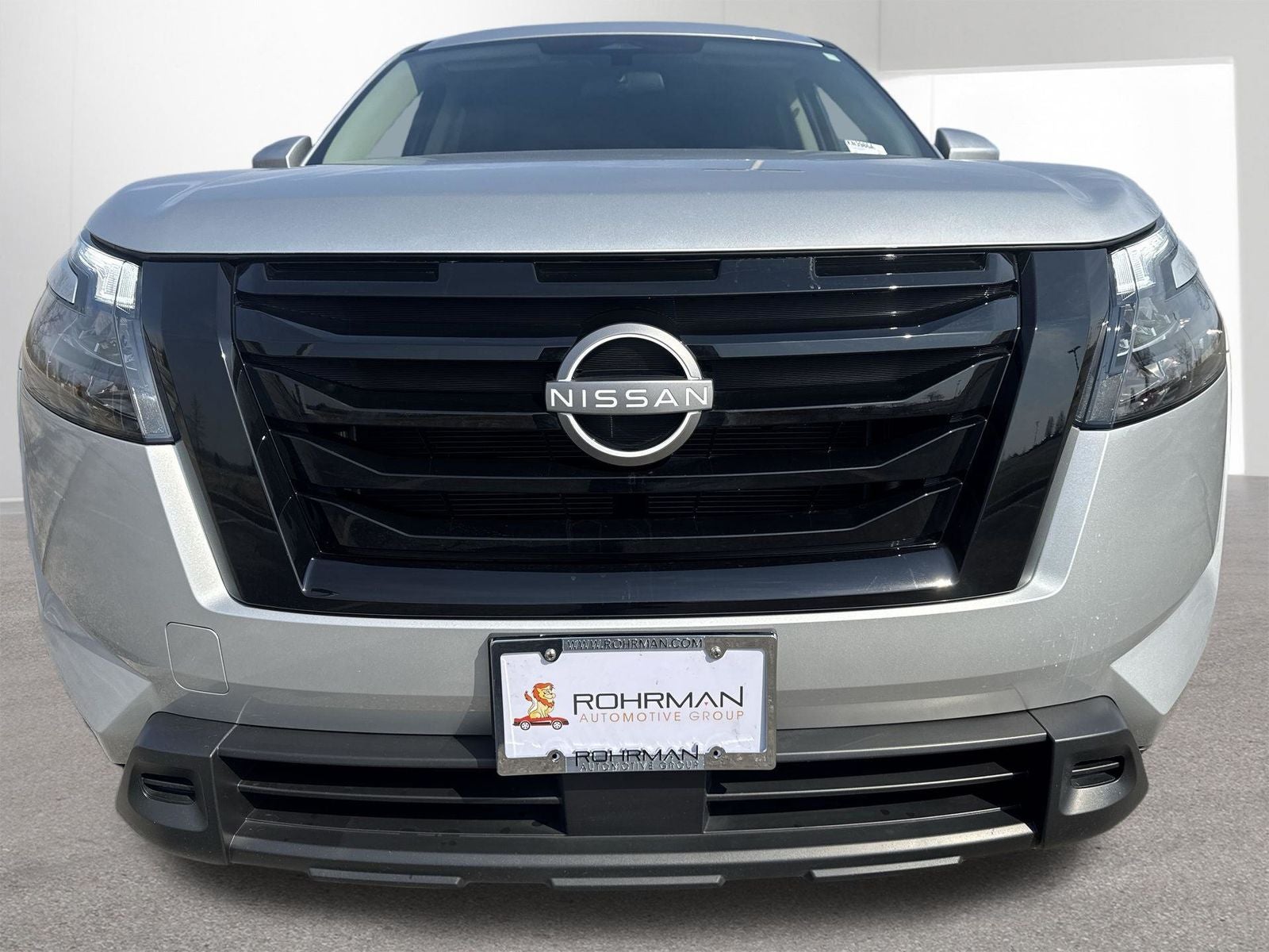 2025 Nissan Pathfinder SV 4WD