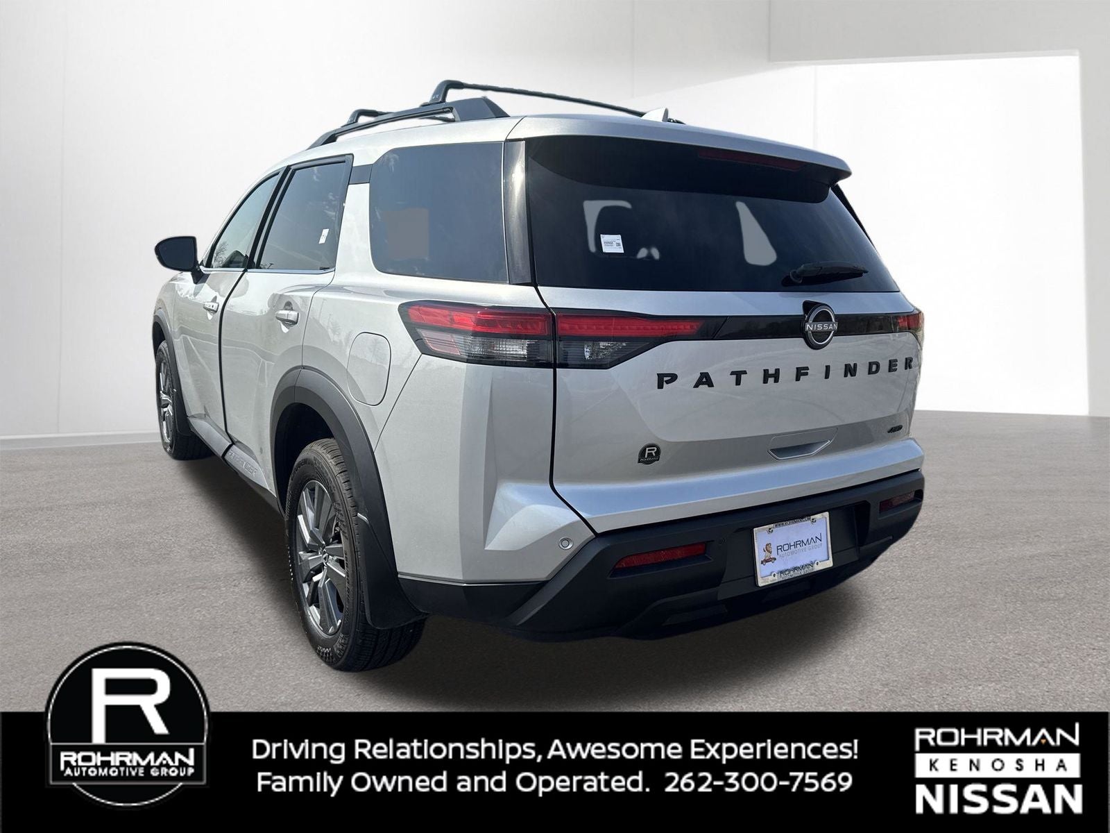 2025 Nissan Pathfinder SV 4WD