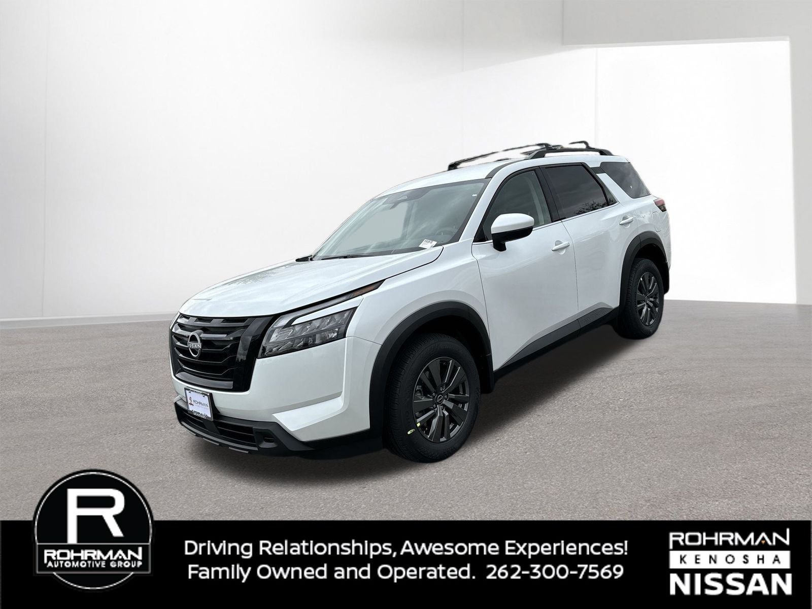 2025 Nissan Pathfinder SV Black Appearance Package