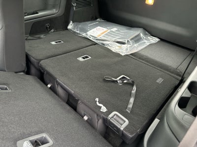 2025 Nissan Pathfinder SV Black Appearance Package