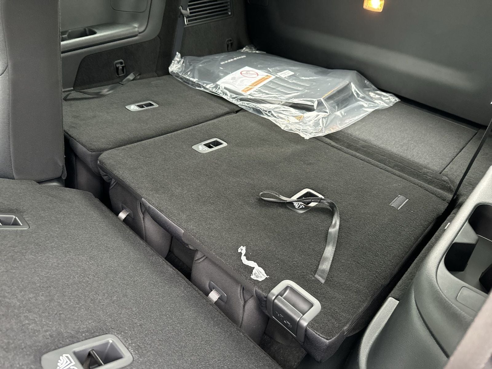 2025 Nissan Pathfinder SV Black Appearance Package