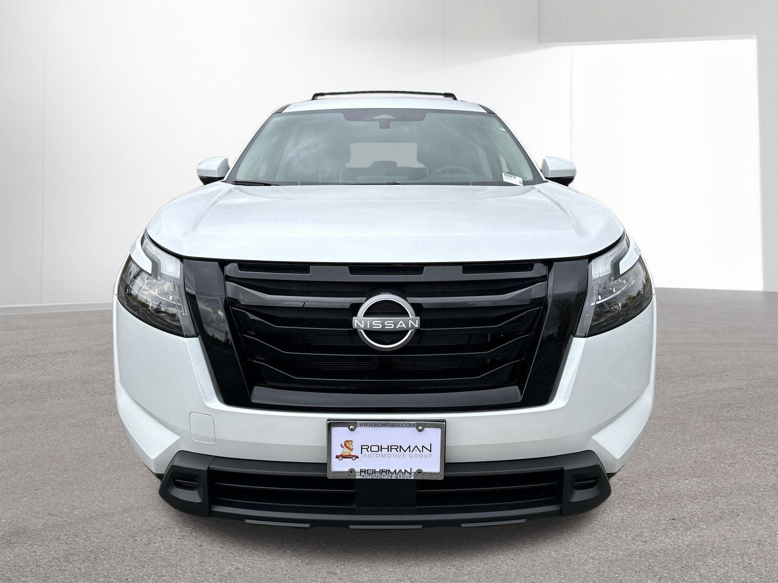 2025 Nissan Pathfinder SV Black Appearance Package
