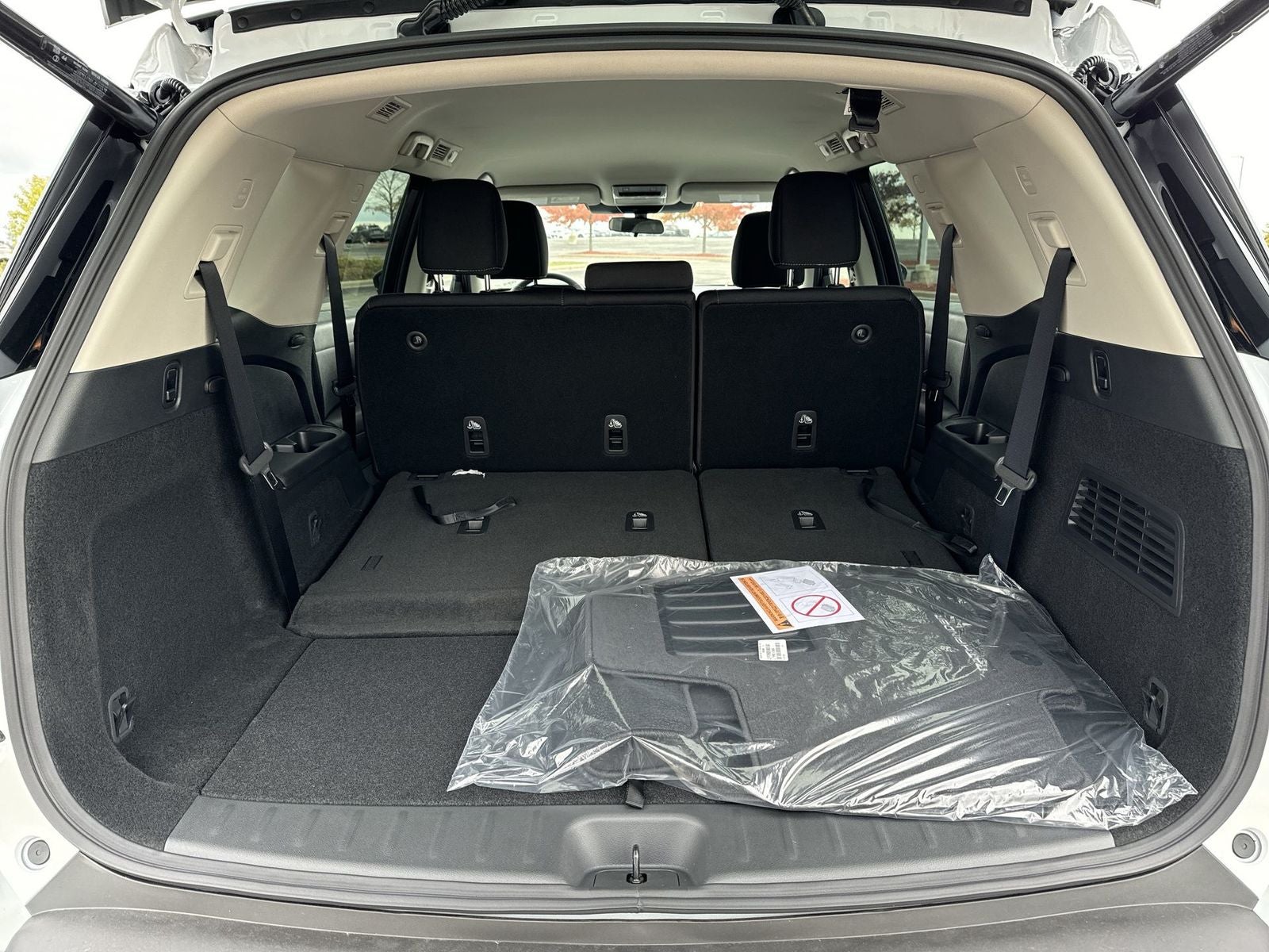 2025 Nissan Pathfinder SV Black Appearance Package