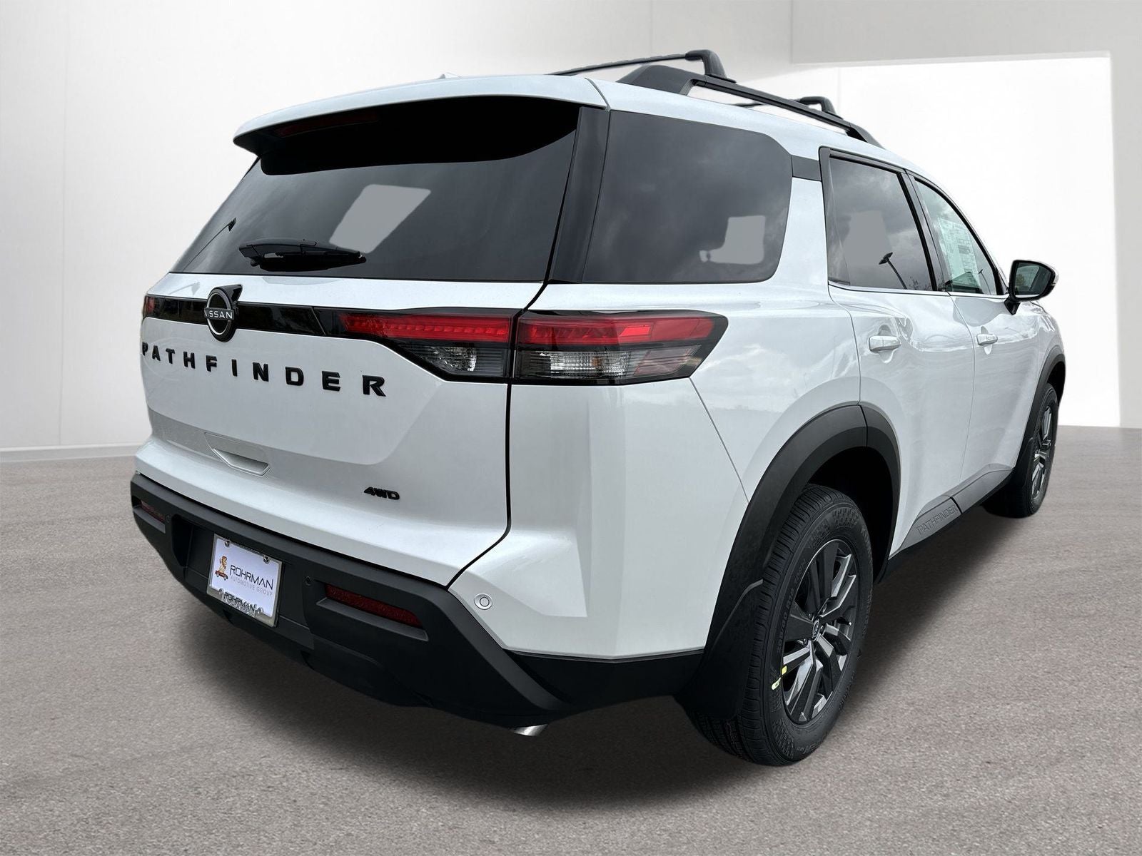 2025 Nissan Pathfinder SV Black Appearance Package