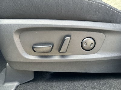 2025 Nissan Pathfinder SV Black Appearance package