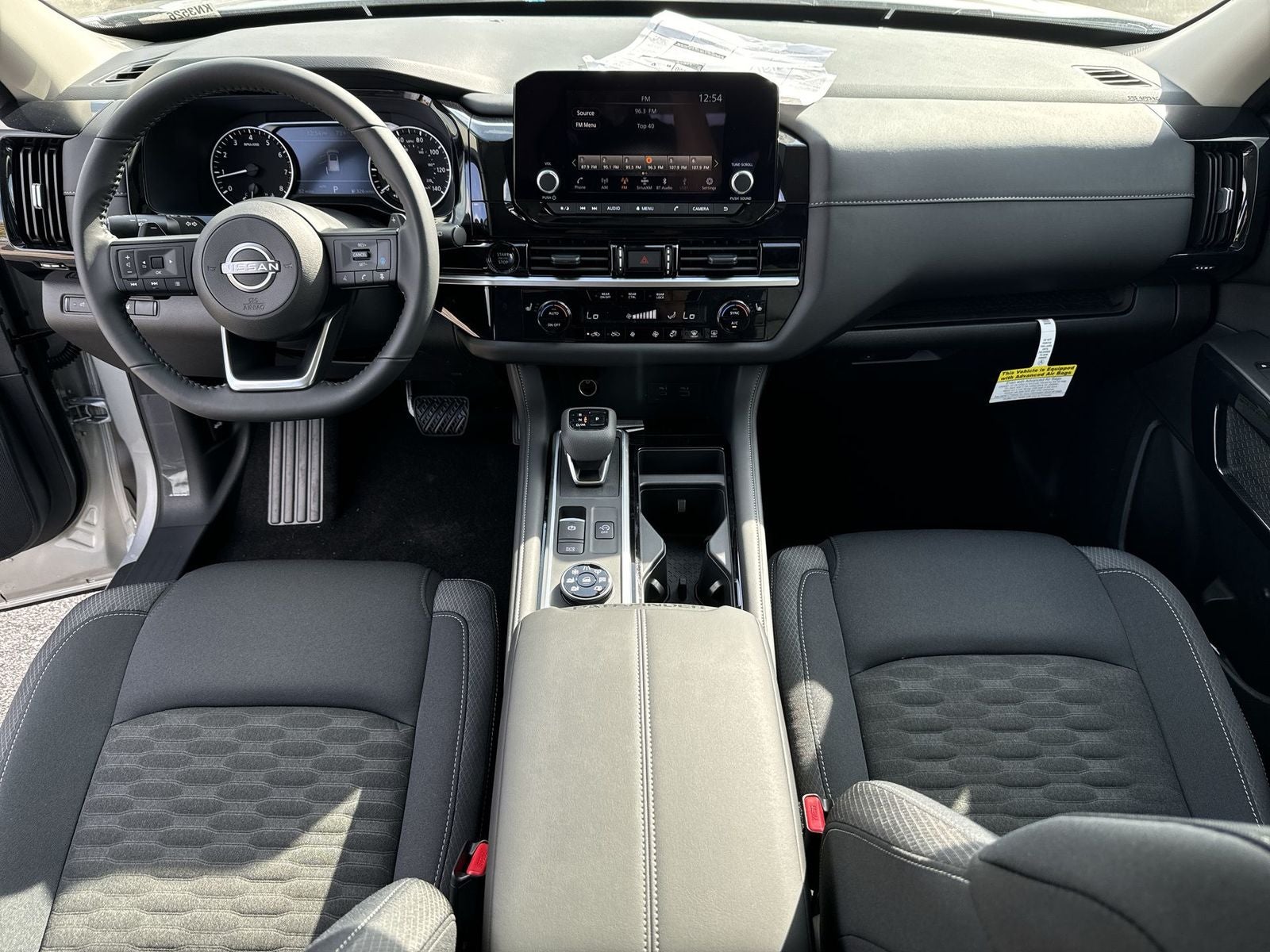 2025 Nissan Pathfinder SV Black Appearance package